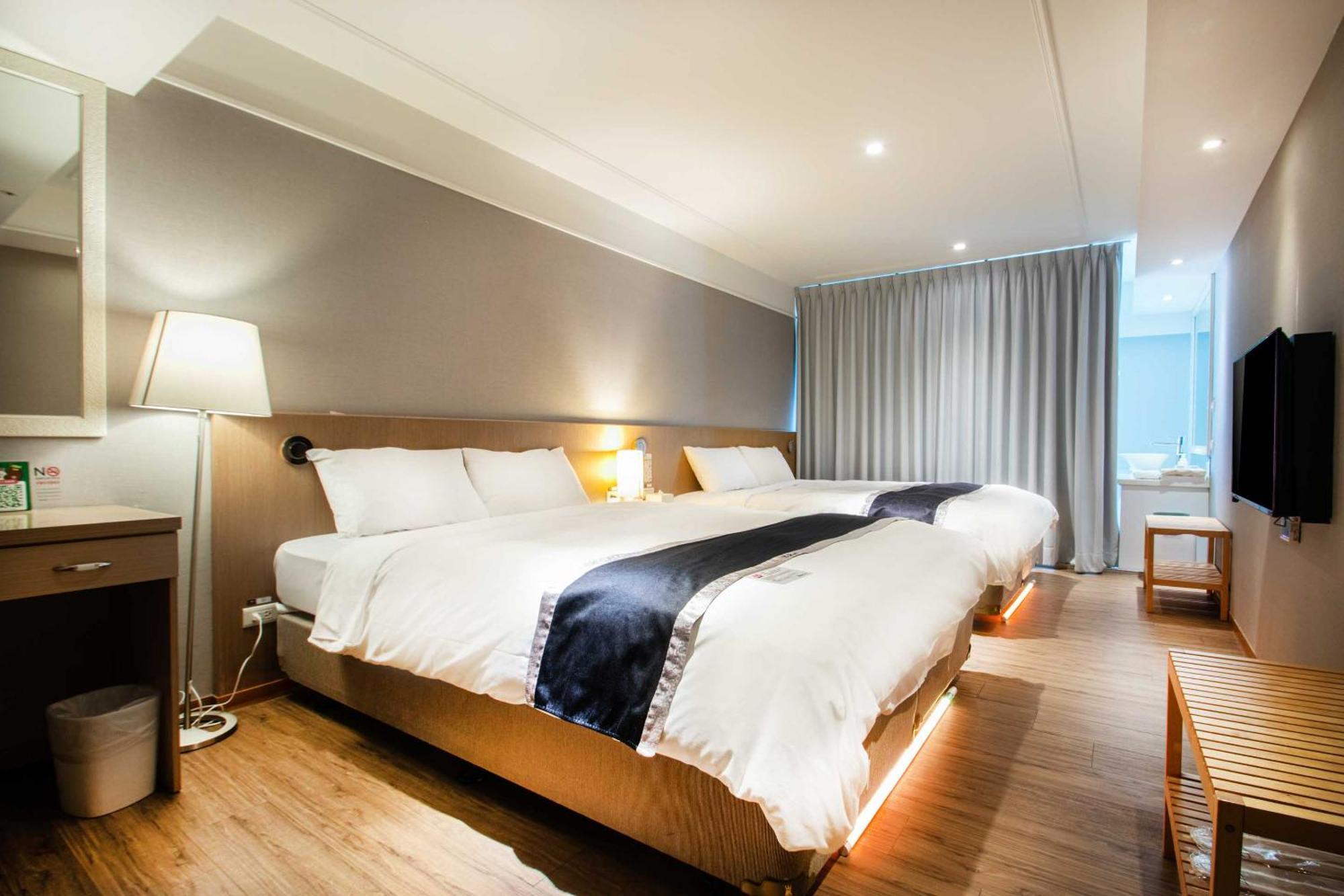 Stay Inn 2 Taipei Exteriör bild